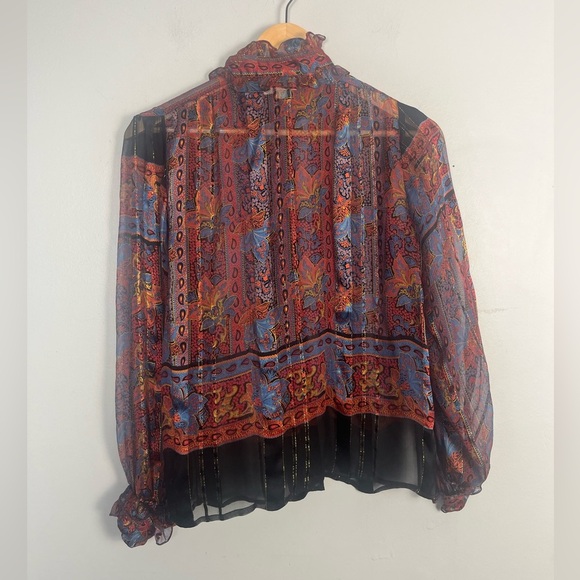 1970s Vintage The Silk Farm sheer silk button front blouse size 6 - Picture 8 of 11